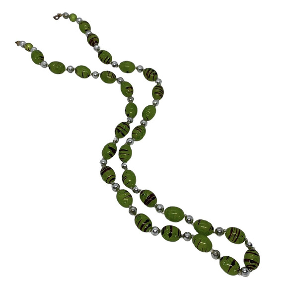 Fashion 33" Strand String Necklace Green Black Silver Plastic Beads Swirl Design - Picture 9 of 12